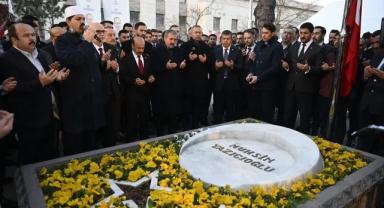 Mustafa Destici, Muhsin Yazıcıoğlu'nun kabrini ziyaret etti