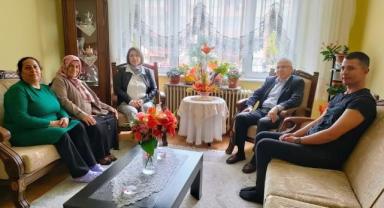 Talas Kaymakamı Yaşar Dönmez'den Şehit Ailesine Duygulandıran Bayram Ziyareti