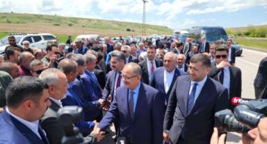 Bakan Özhaseki’den Pınarbaşı esnafına ziyaret