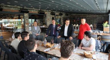 Başkan Özdoğan'dan öğrencilere altın sözü!