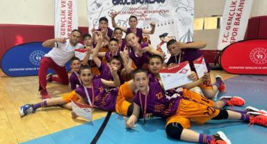 Bünyan Şehit Cennet Yiğit Ortaokulu Türkiye Şampiyonası’na gitmeye hak kazandı