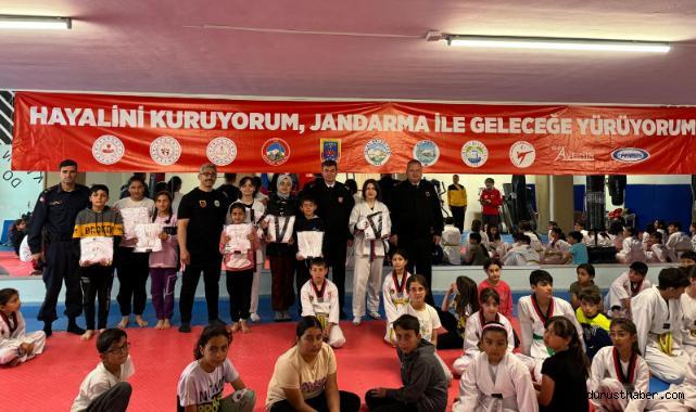 Kayseri İl Jandarma Komutanlığı’ndan ERVA Sporcularına sürpriz