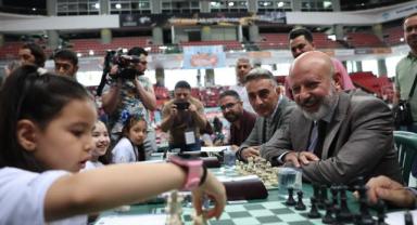 Kocasinan’da İlkokullar arası ödüllü satranç takım turnuvası başladı