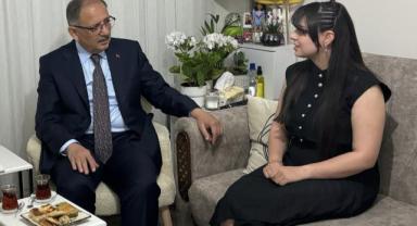 Mehmet Özhaseki'den depremzede Aylin Karakuş'a ziyaret