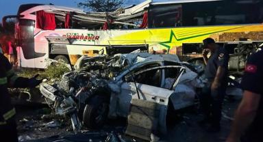 Mersin'de zincirleme trafik kazasında 10 kişi öldü, 30 kişi yaralandı