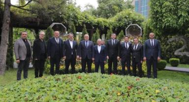 MHP Kayseri Milletvekili Baki Ersoy, Büyükşehir Belediye Başkanı Memduh Büyükkılıç’ı Ziyaret Etti