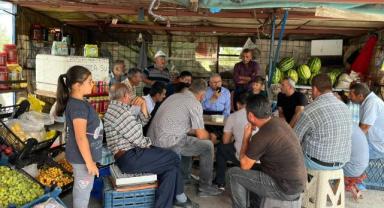 Başkan Büyükkılıç, Yemliha'da Üreticilerle Bir Araya Geldi
