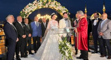 Kulkuloğlu ve Dükel çiftinin nikâhını Başkan Palancıoğlu kıydı