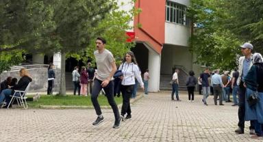 YKS’nin ikinci oturumu AYT heyecanı başladı