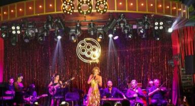 Gülben Bodrum’da Altın Gibi