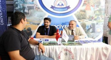 Kayseri Büyükşehir Belediyesi'nin YKS Tercih Danışmanlığı Merkezine yoğun ilgi