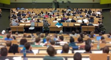 YÖK'ten vakıf üniversitelerine 'ücret' uyarısı