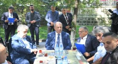 Akar ve Büyükkılıç’tan oda başkanları ile istişare toplantısı 