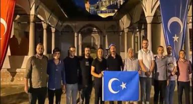 Fenerbahçe taraftarından Doğu Türkistan hassasiyeti