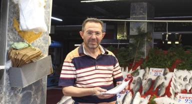 Balıkçı Tunç, “Balık çeşitliliğinden dolayı fiyatlar yarı fiyatına düştü”