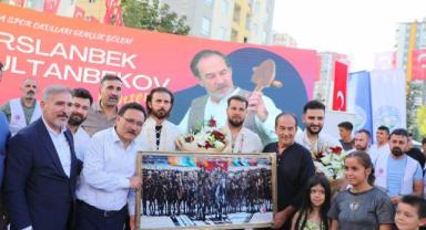 Kayseri Valisi Çiçek: “Gençler Geleceğimizdir”