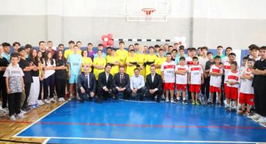 Vali Çiçek, “Bayrağımızı en üst sıralarda dalgalandırmanın vakti geldi”