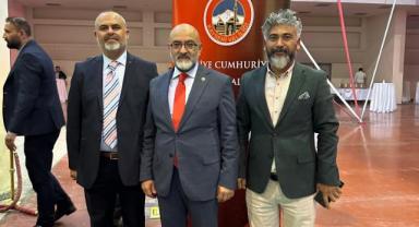 “Cumhuriyeti bize hediye eden atalarımıza layık olmalıyız”