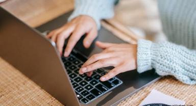 Dolandırıcılar Üniversite Öğrencilerini Hedef Alıyor! Burs Başvurusu Tuzağına Dikkat!