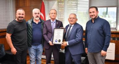 Esnaf ve Sanatkârlar Derneği’nden Başkan Büyükkılıç’a Gastronomi Günleri ve Kitap Fuarı Teşekkürü