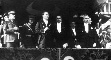 Haftanın ilk dersi: Dersimiz Cumhuriyete Doğru