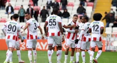 Sivasspor evinde Hatayspor'u 3 golle mağlup etti