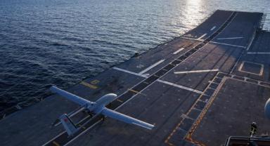 Bayraktar TB3, TCG Anadolu'ya ilk kalkış ve inişini başarıyla tamamladı