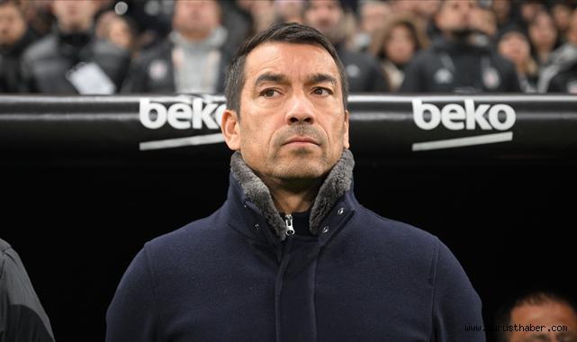 Beşiktaş, Giovanni van Bronckhorst ile yollarını resmen ayırdı
