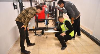 Büyükşehir, Türkiye’de İlk Olan Bir Sistem ile Yüzme Havuzlarını Uzaktan Kontrol Ediyor