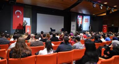 Başkan Büyükkılıç, AGÜ’lü Öğrencilerle Tecrübelerini Paylaştı