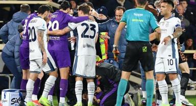Fiorentina - Inter maçı yarıda kaldı! Bir anda yere yığıldı, hastaneye kaldırıldı