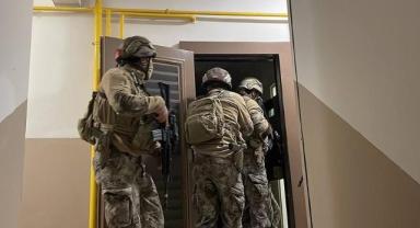 İzmir merkezli 32 ilde terör örgütü DEAŞ operasyonunda 77 şüpheli yakalandı
