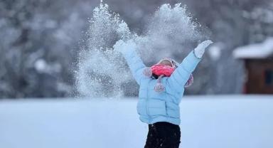 Vali Çiçek duyurdu: Eğitime kar nedeniyle ara verildi