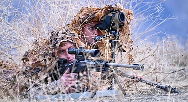 Dünya ikincisi keskin nişancılar Hakkari'de görev yapıyor