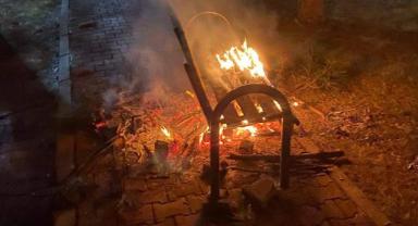 Kayseri’de Parkta Ateş Yakan Çocuklara Suçüstü