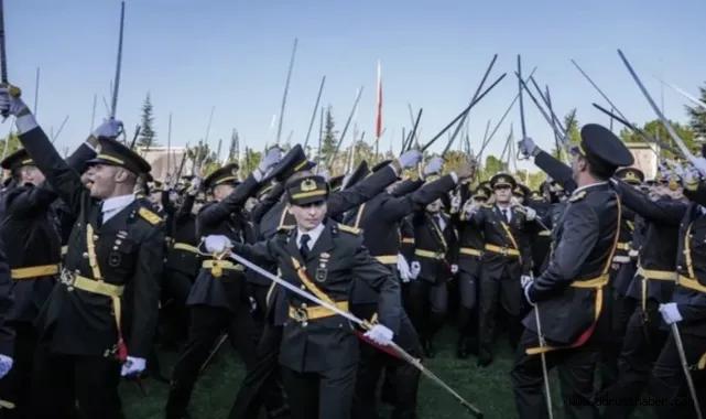 Kılıçlı yemin soruşturması: Teğmenler için karar günü yarın