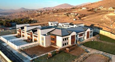 Uyuşturucu bağımlıları hayırseverlerce yaptırılan merkezde tedavi olacak