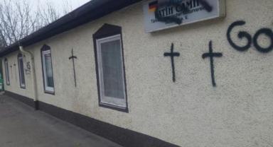 Almanya'da camilere yönelik saldırılar devam ediyor