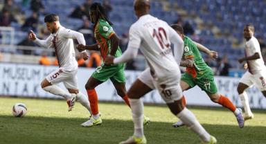 Atakaş Hatayspor, sahasında Corendon Alanyaspor'u 1-0 yendi