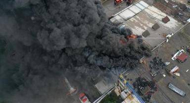 Bursa’da Madeni Yağ Dükkanında Korkutan Yangın! Ekipler Müdahalede