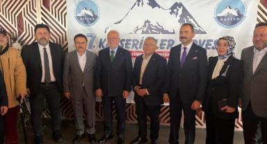 Büyükkılıç, İstanbul’da Develililer Buluşması ve Kayserililer Zirvesi’ne Katıldı