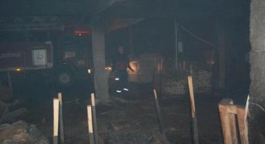 Çanakkale'de Palet Atölyesinde Korkutan Yangın