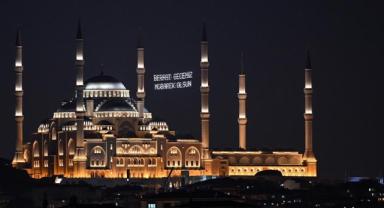 Ramazanın müjdecisi Berat Kandili idrak edildi