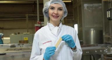 Bebe bisküvisinin reklam yüzüydü, yıllar sonra aynı firmada yönetici oldu