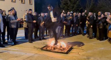 Erciyes Üniversitesi'nde Nevruz Coşkusu: Demir Dövüldü, Ateş Yakıldı!