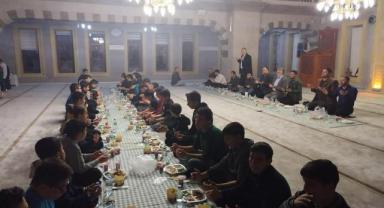 Kocasinan İlçe Müftüsü Halil Uzun gençlerle iftarda buluştu