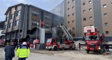 Uludağ'da kapatılan otelde yangın: 2 ölü