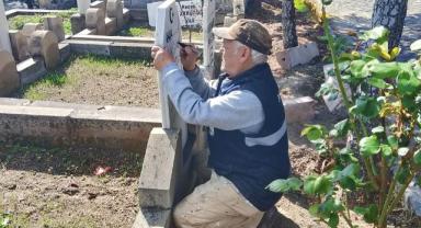İncesu Belediyesi Mezar Taşlarına el attı