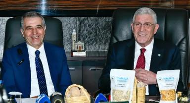 Kayseri'de Başkan Dayı, Başkan Yeğeni Topa Tuttu!