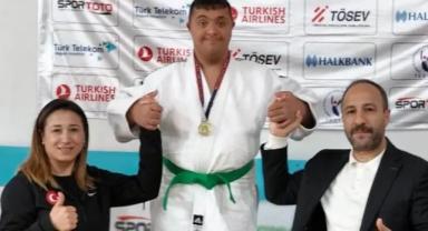 Kayseri'nin Gururu Samet, Judoda Altın Madalya Aldı